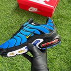 Nike Air Max Plus OG “Hyper Blue”