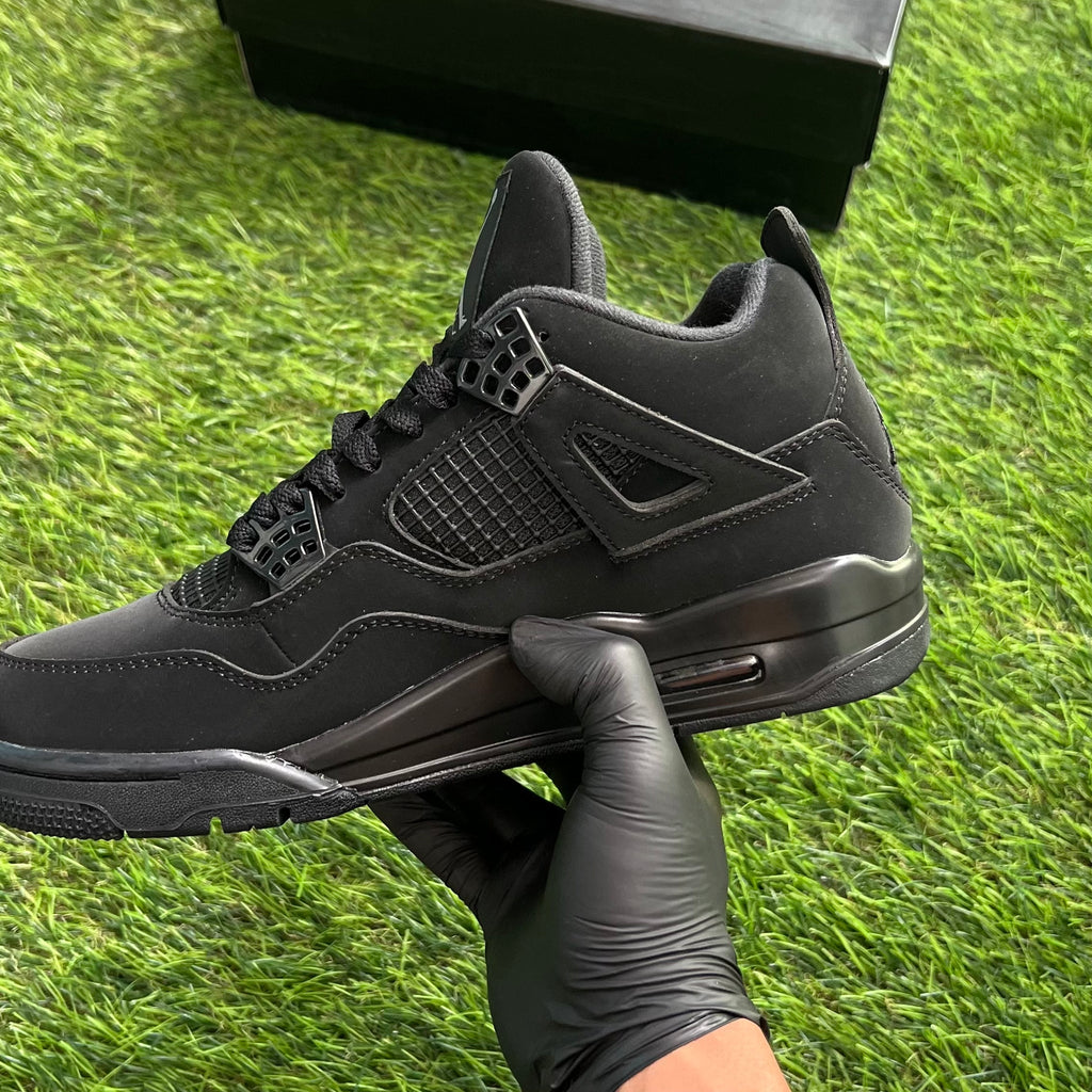 Air Jordan 4 Retro “Black Cat”