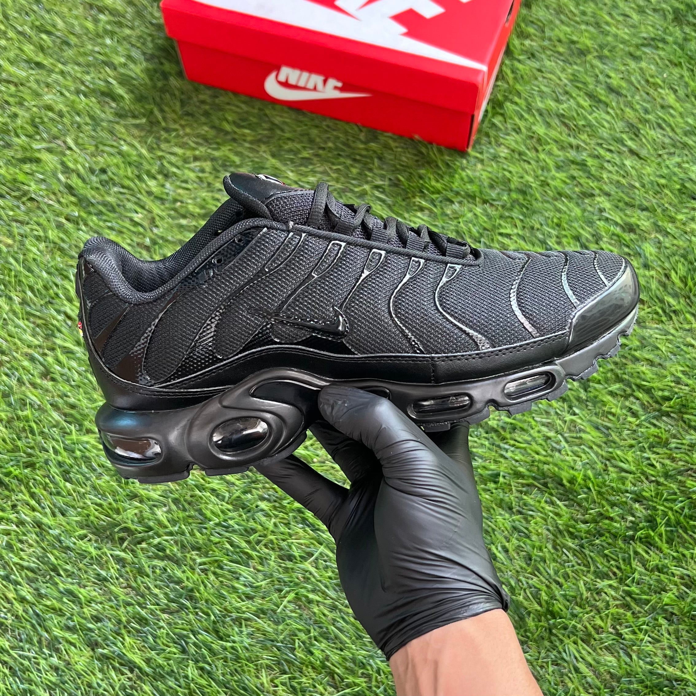 Nike Air Max Plus “Triple Black”