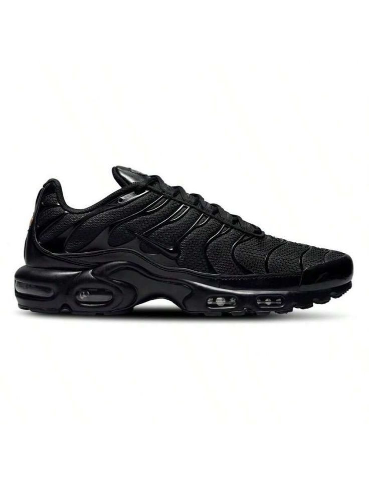 Nike Air Max Plus “Triple Black”